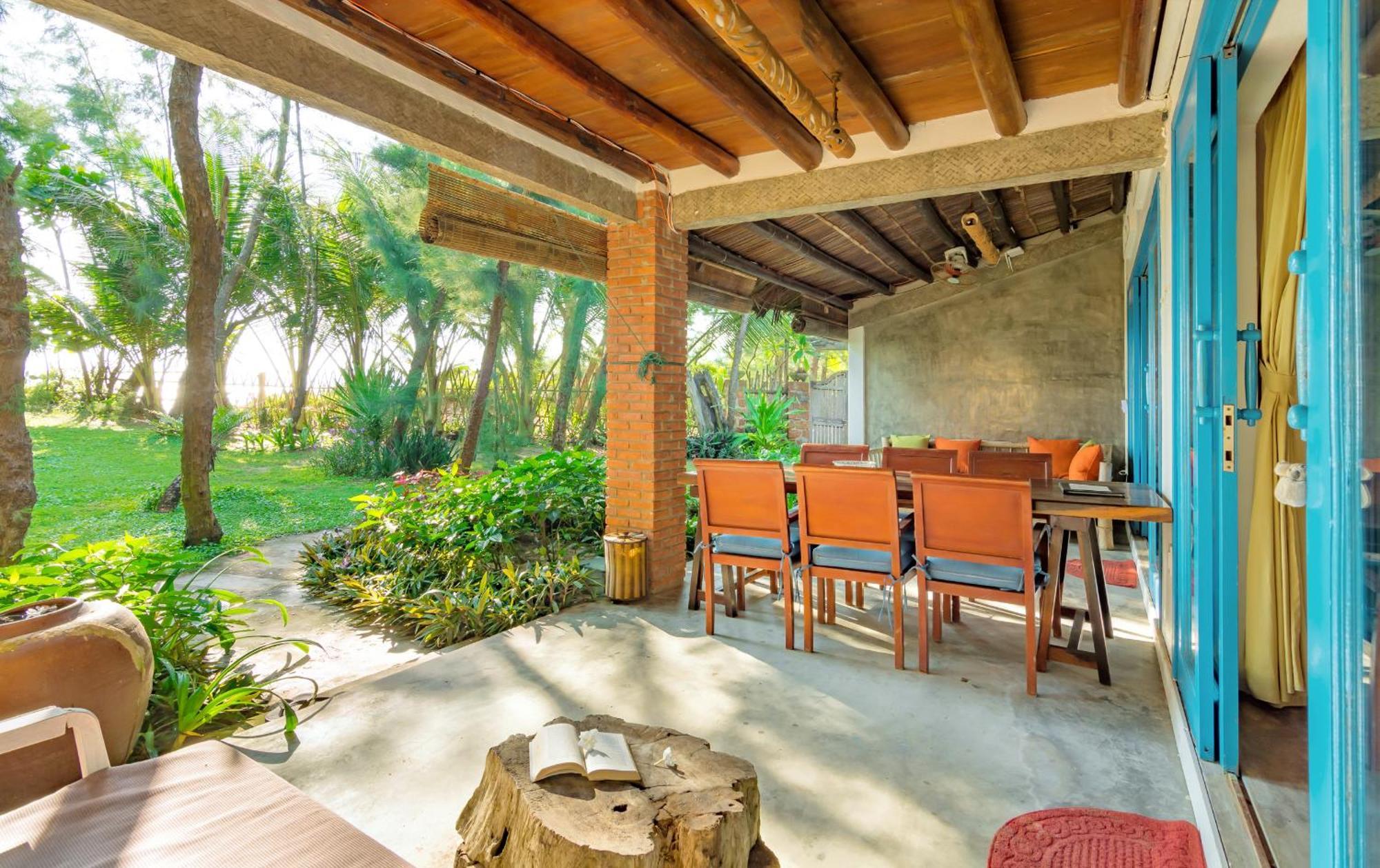 Bungalow Water Front