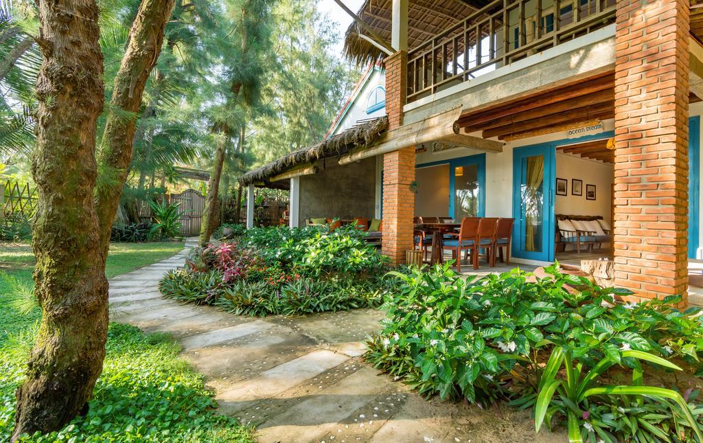 Bungalow Water Front
